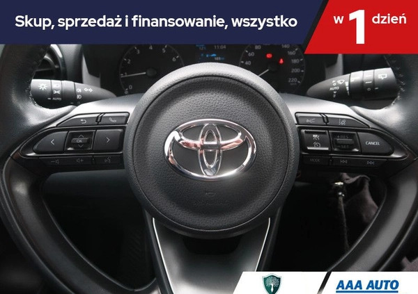 Toyota Yaris cena 67000 przebieg: 47823, rok produkcji 2022 z Tychowo małe 211
